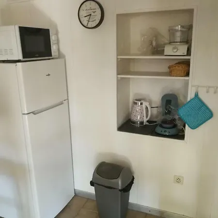 Petite Maison Proche De La Gare بيت للعطل *