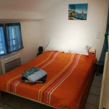 Petite Maison Proche De La Gare * سا سيرْ سور مير