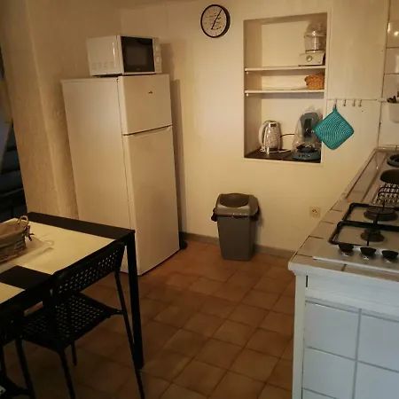 Dom wakacyjny Petite Maison Proche De La Gare